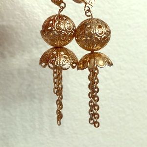 Chandelier earrings